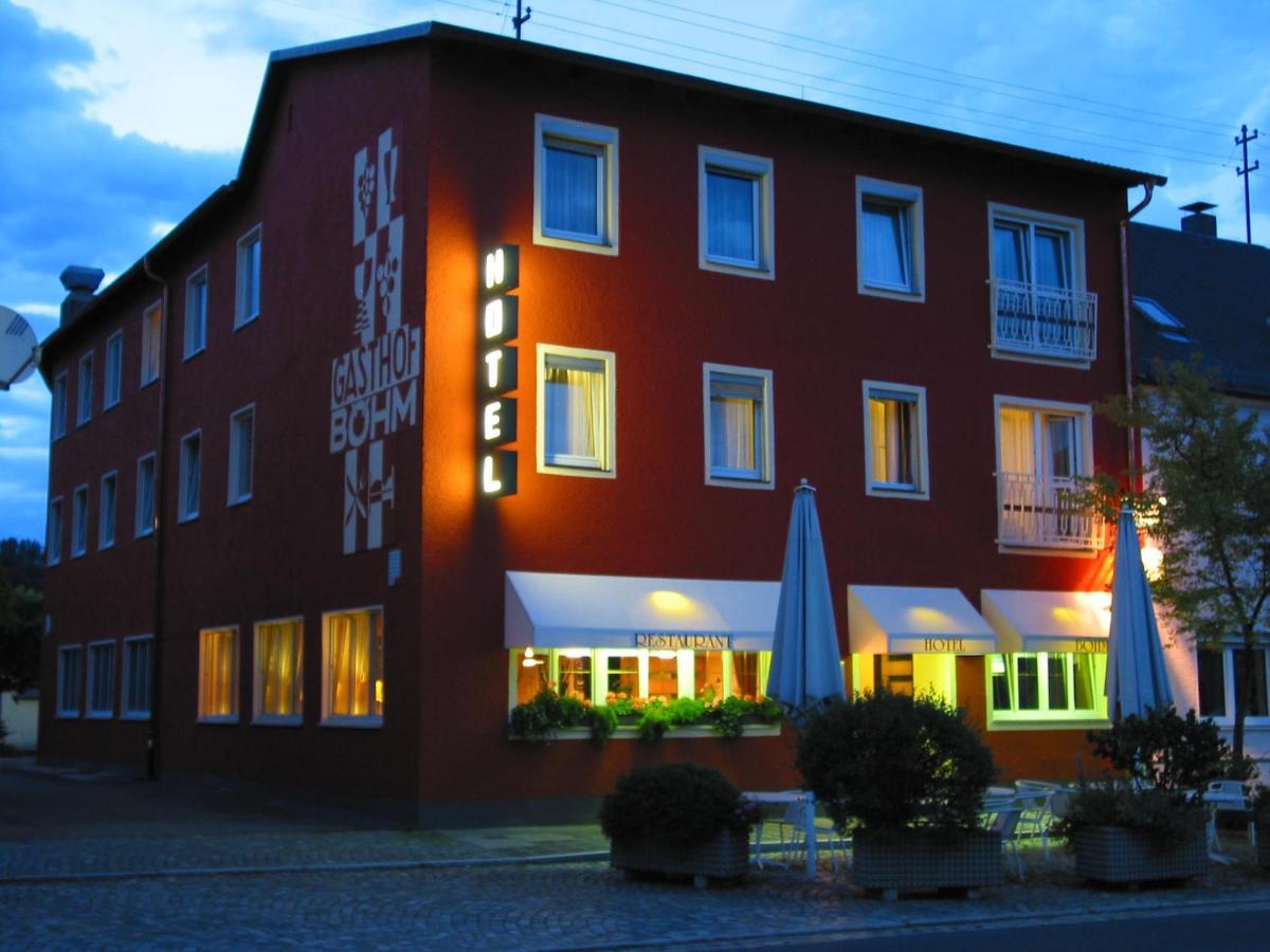 Hotel & Apartments Boehm Grafenwohr Bagian luar foto